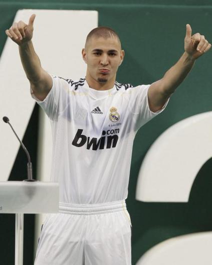 PRESENTACIÓN DEL DELANTERO FRANCÉS KARIM BENZEMA
