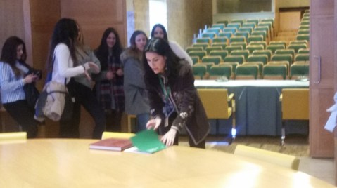 Libro de honor y salón de actos