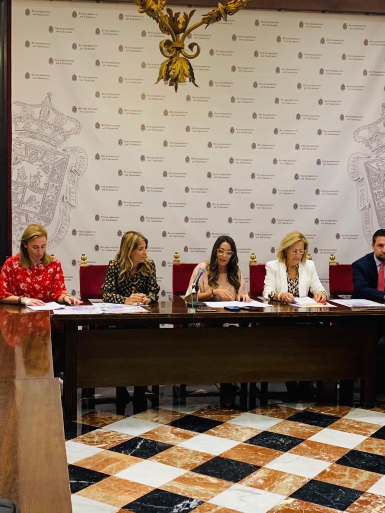 El Hospital Real acoge el viernes la Pasarela Solidaria de Cruz Roja